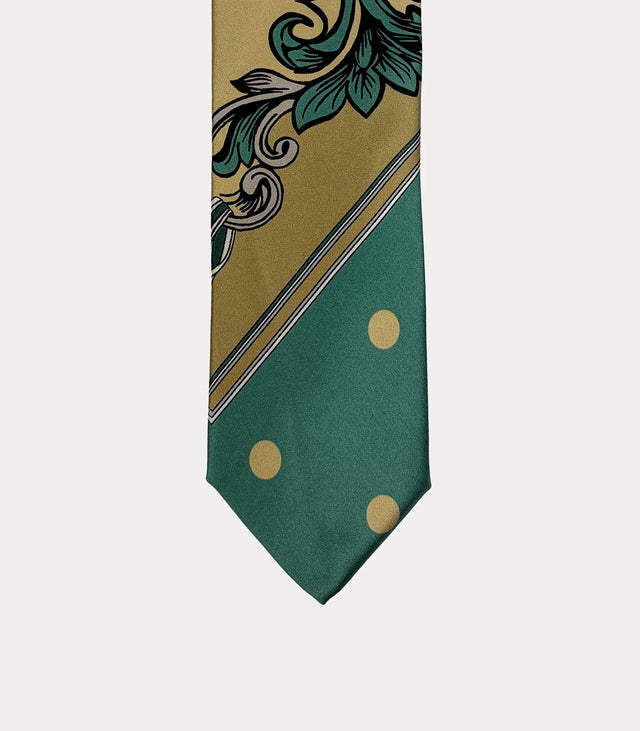 Cravatta Fabio Toma in seta verde con pois color oro, fascia diagonale dorata e volute ornamentali.