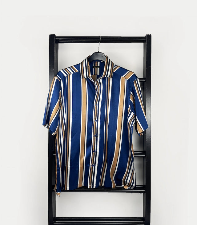 Camicia uomo in seta elasticizzata a manica corta con righe verticali blu, marroni e bianche