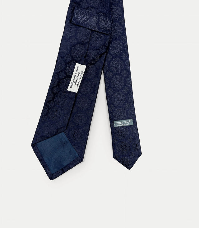 Retro cravatta blu notte in seta con pattern a rilievo